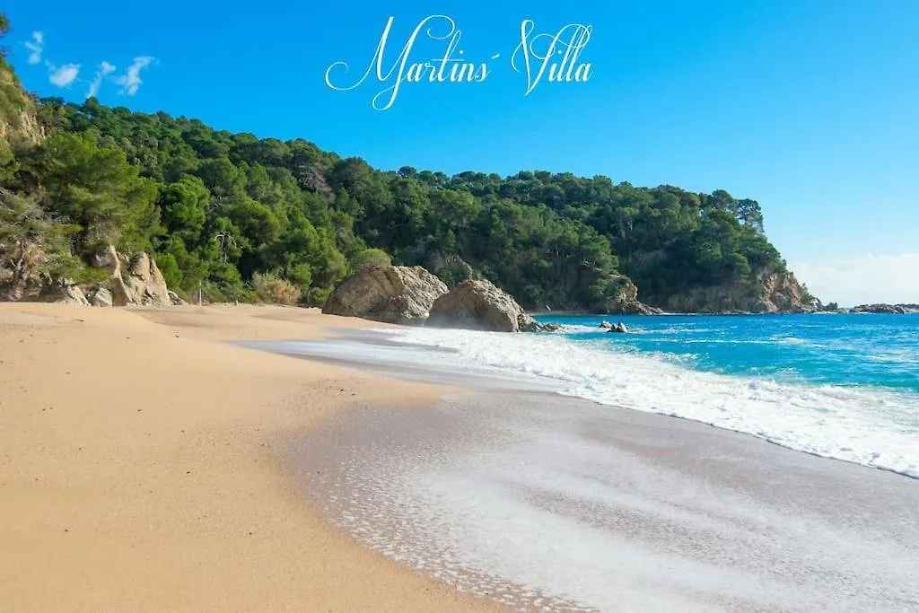 Martin 'S Villa. House On The Beach With Pool Lloret de Mar İspanya